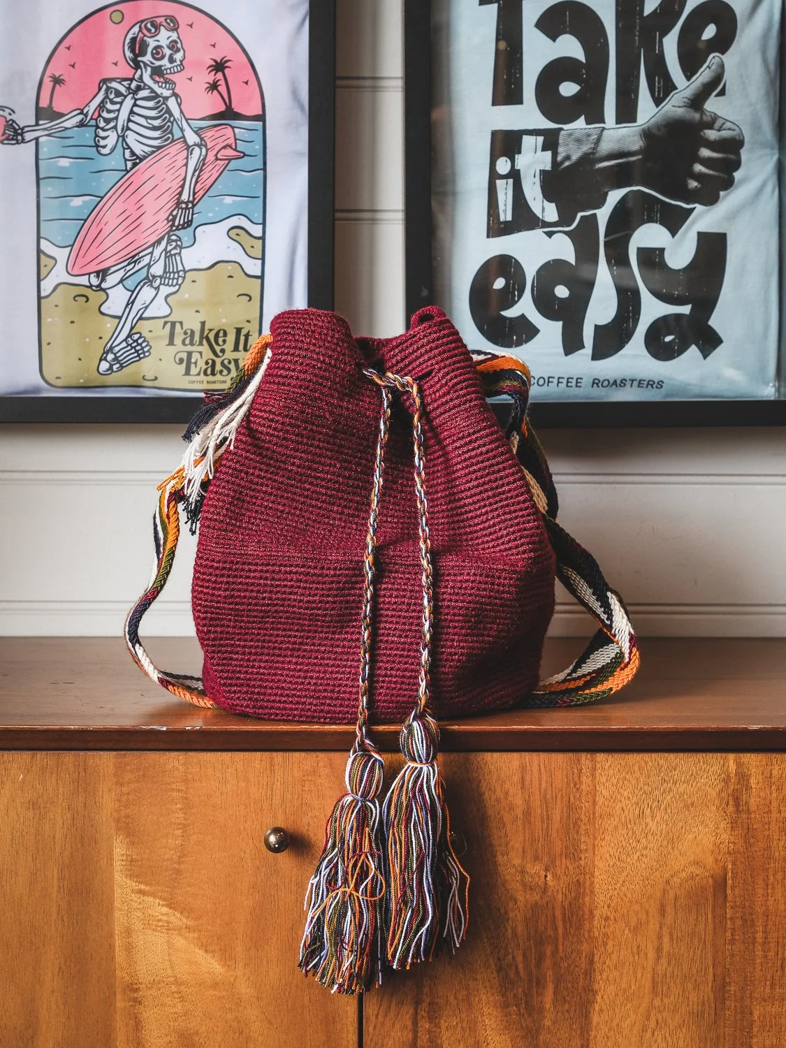 メンズ　&amp; レディース　Wayuu bag ワユーバッグ Handmade Black Wayuu Bag – Colorful Boho Chevron Style – Wuitusu